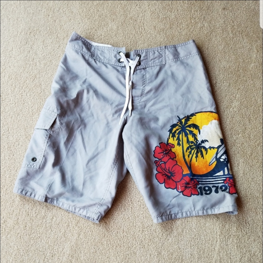 Old Navy Board Shorts size Small